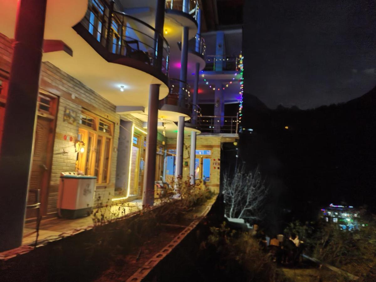 Cafe Kush Hotel Tosh ภายนอก รูปภาพ